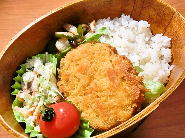金曜日はコロッケ弁当