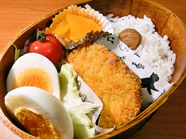 カレーコロッケ弁当