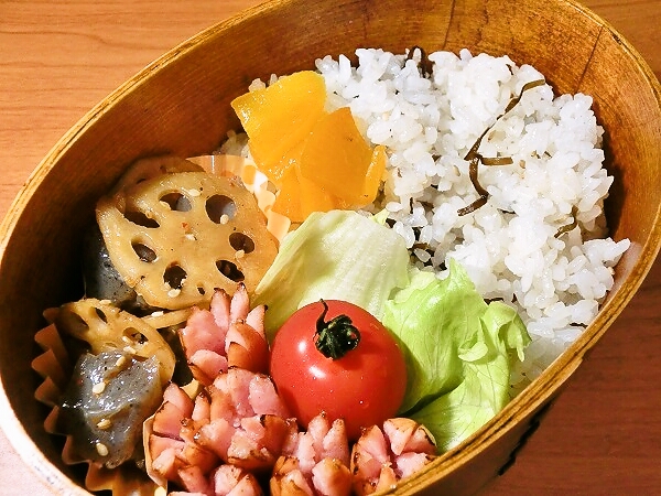 作り置きで地味弁