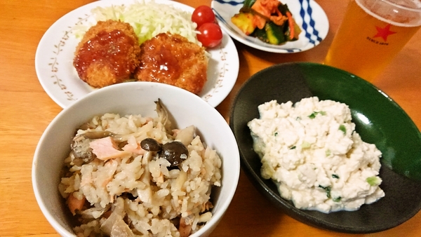 きのこご飯 （中国妻料理）
