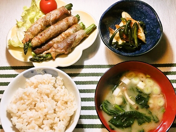 グリルパンでアスパラの肉巻き晩ご飯