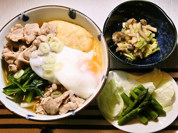 肉うどんの晩ごはん