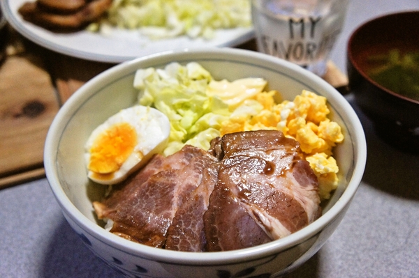 ぶたどん