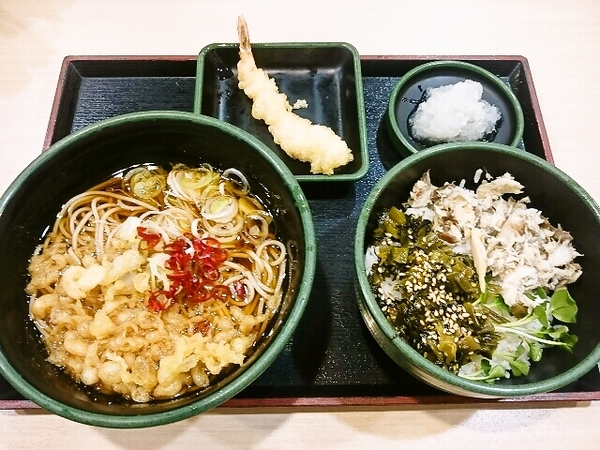 朝食(おろし焼さばめし)