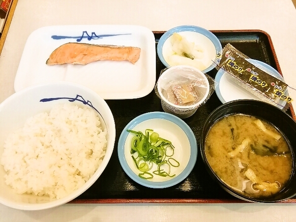 焼鮭定食納豆