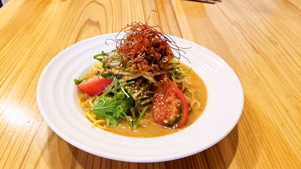 冷やし担々麺始めます