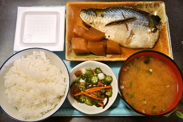 朝食(煮魚)