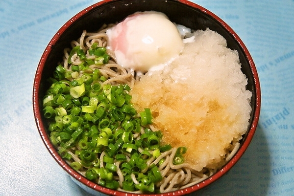 朝そば(温玉、おろし)