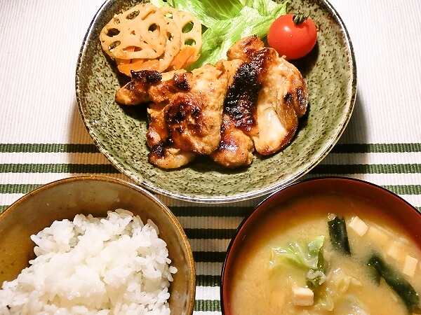 鶏の味噌焼きの晩ごはん