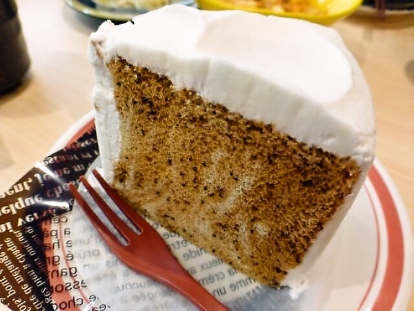 はま寿司　紅茶のシフォンケーキ