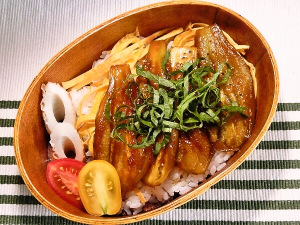 茄子の照り焼き丼のお弁当