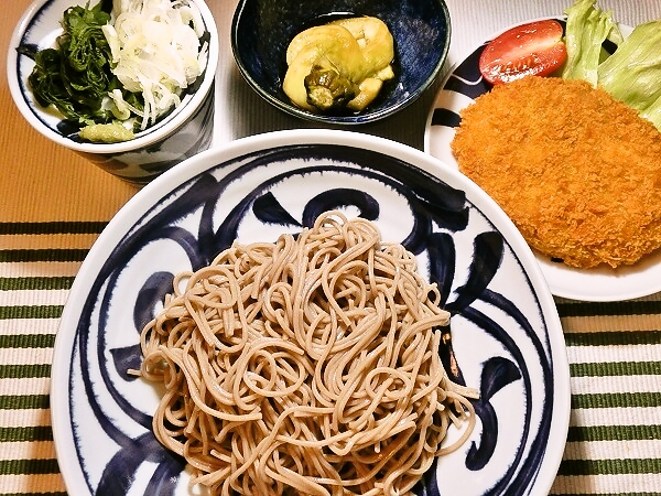 もりそばとコロッケの晩ごはん