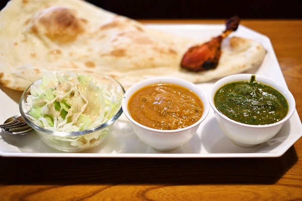 マトンとほうれん草のカレーがあるなど。