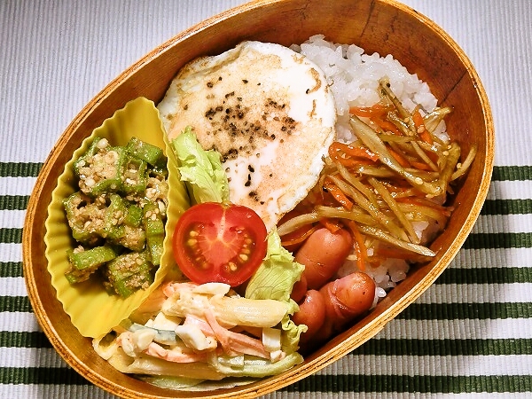 目玉焼き弁当