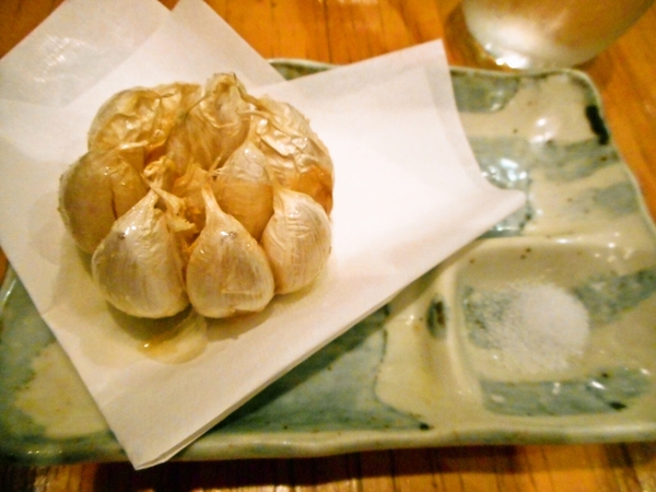 ニンニクの丸揚げ