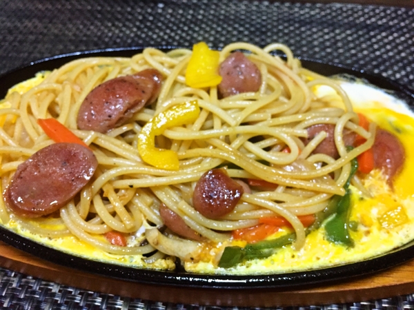 あんかけパスタ味の鉄板ナポリタン