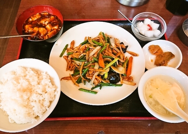 中華ランチ（豚肉とニンニクの芽炒め）