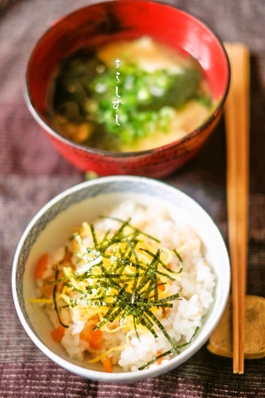 鼻の穴が広い人が歌っているあの商品