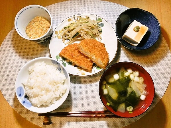 コロッケ定食な晩ごはん