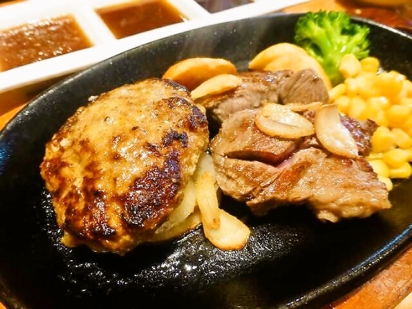 ステーキ宮「ハンバーグとゲンカステーキ」