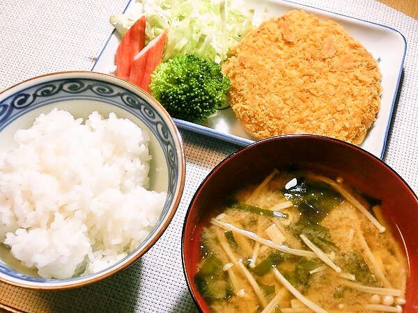 メンチカツの晩ごはん