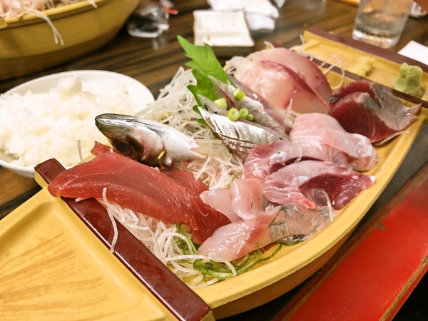 刺身の舟盛り定食