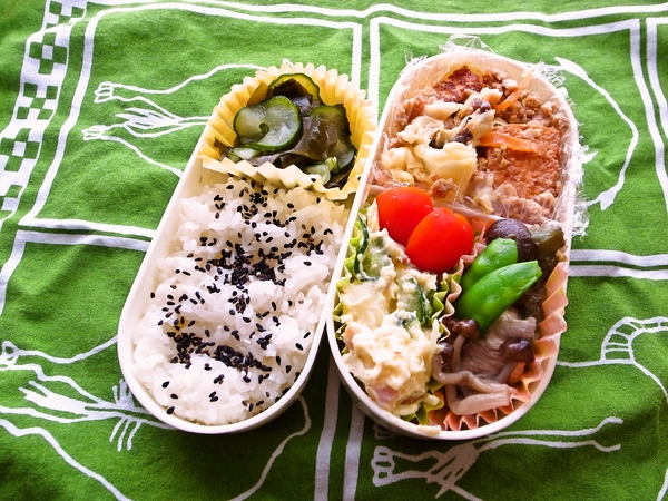 キャベツと厚揚げのみそ炒め弁当
