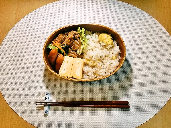生姜焼きと栗ご飯のお弁当