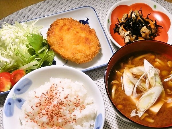 コロッケ定食