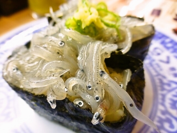 生しらすの軍艦すし