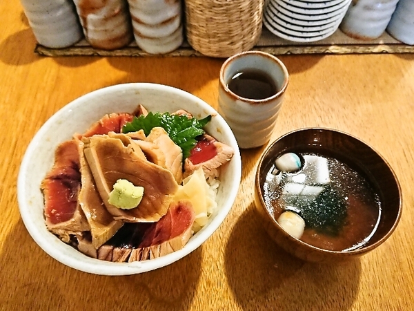 マグロの漬け丼