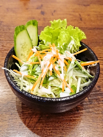 ホルモン亀山＠京都・亀岡市の「ホルモン焼定食」の野菜サラダ