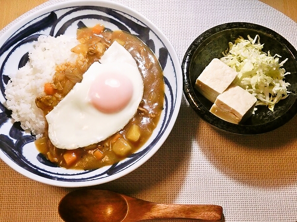 目玉焼きカレー