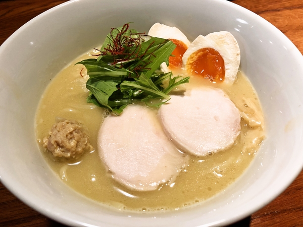 鶏そば みた葉（新宿歌舞伎町らーめん）