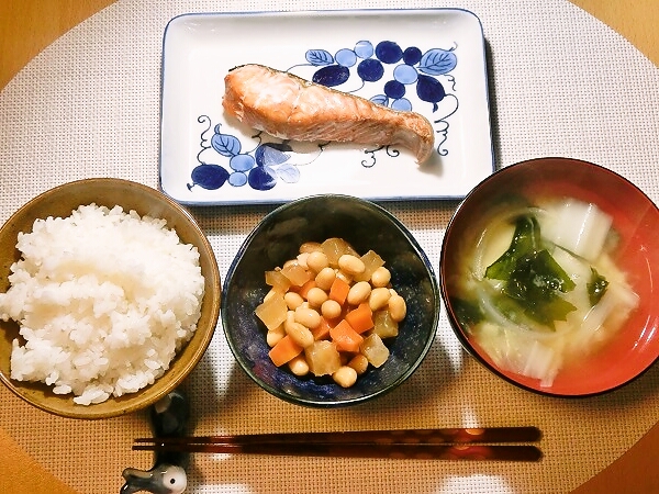 北海道産秋鮭の塩焼き晩ごはん