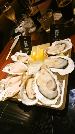 仙鳳趾産の生牡蠣