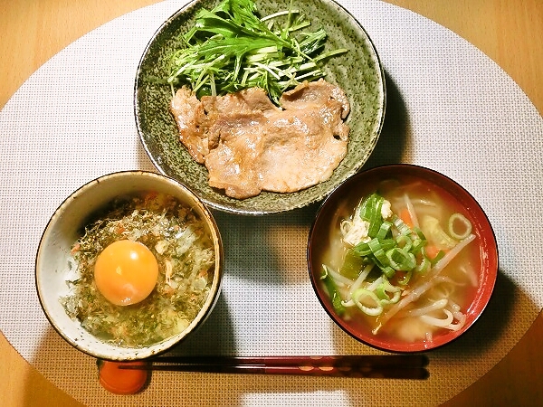 豚の生姜焼きの晩ごはん