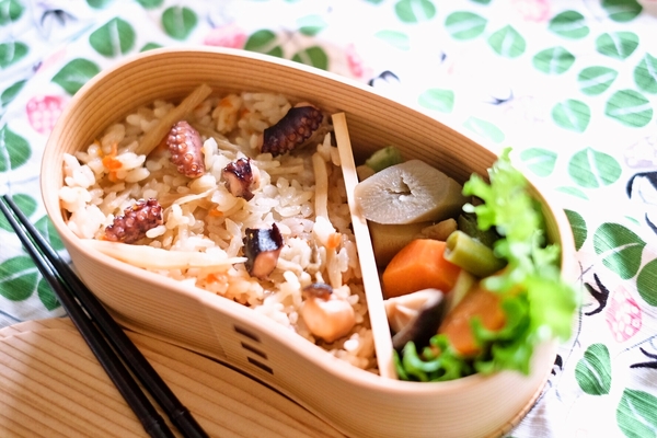 タコ飯弁当