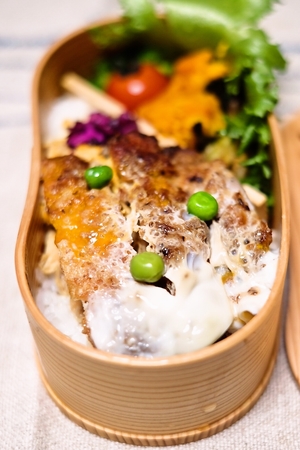 カツ丼弁当