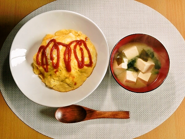 オムライスの昼ご飯