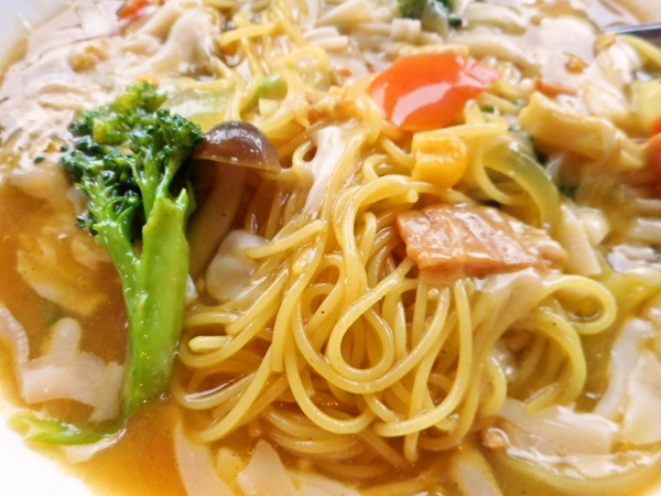 カレーラーメン？
