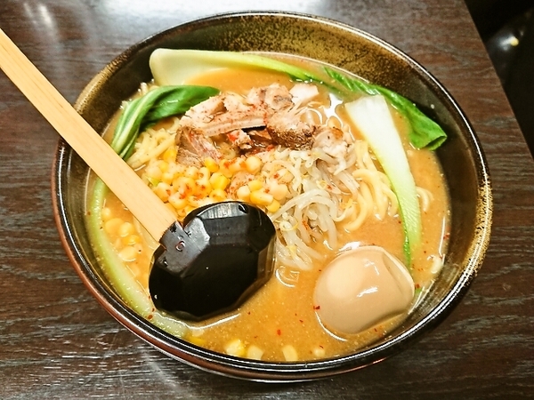 味噌ラーメン(味玉付き)