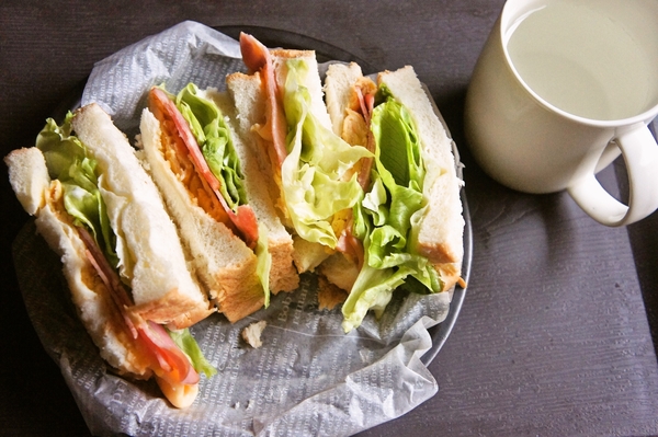 朝ご飯にサンドイッチ