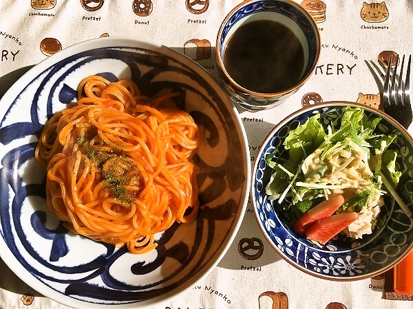 ガーリックトマトパスタ