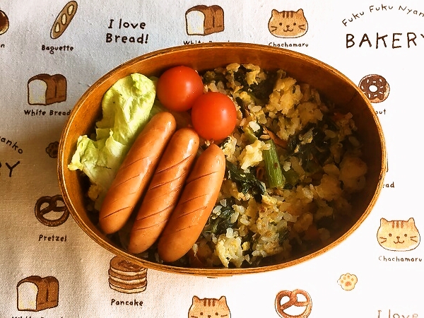 小松菜とツナの炒飯弁当