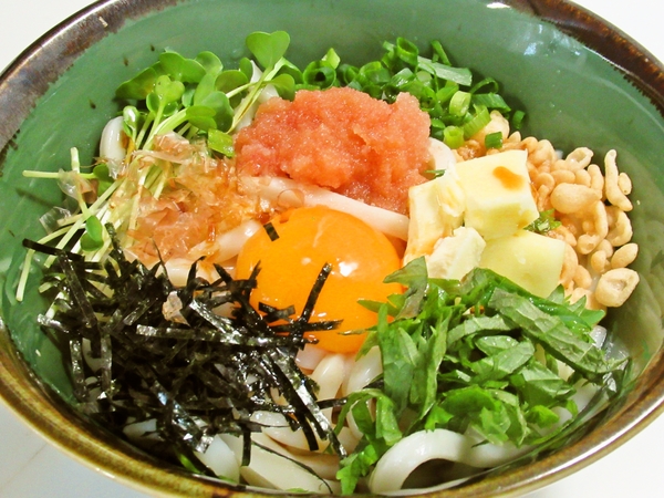明太バター釜玉うどん