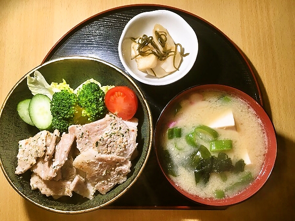 豚丼と蕪の昆布漬けの晩ごはん