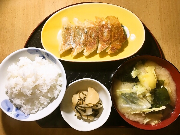 餃子の晩ごはん