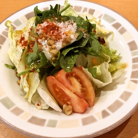サイゼリアのサラダ