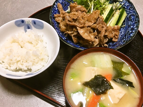 一汁一菜の晩ごはん